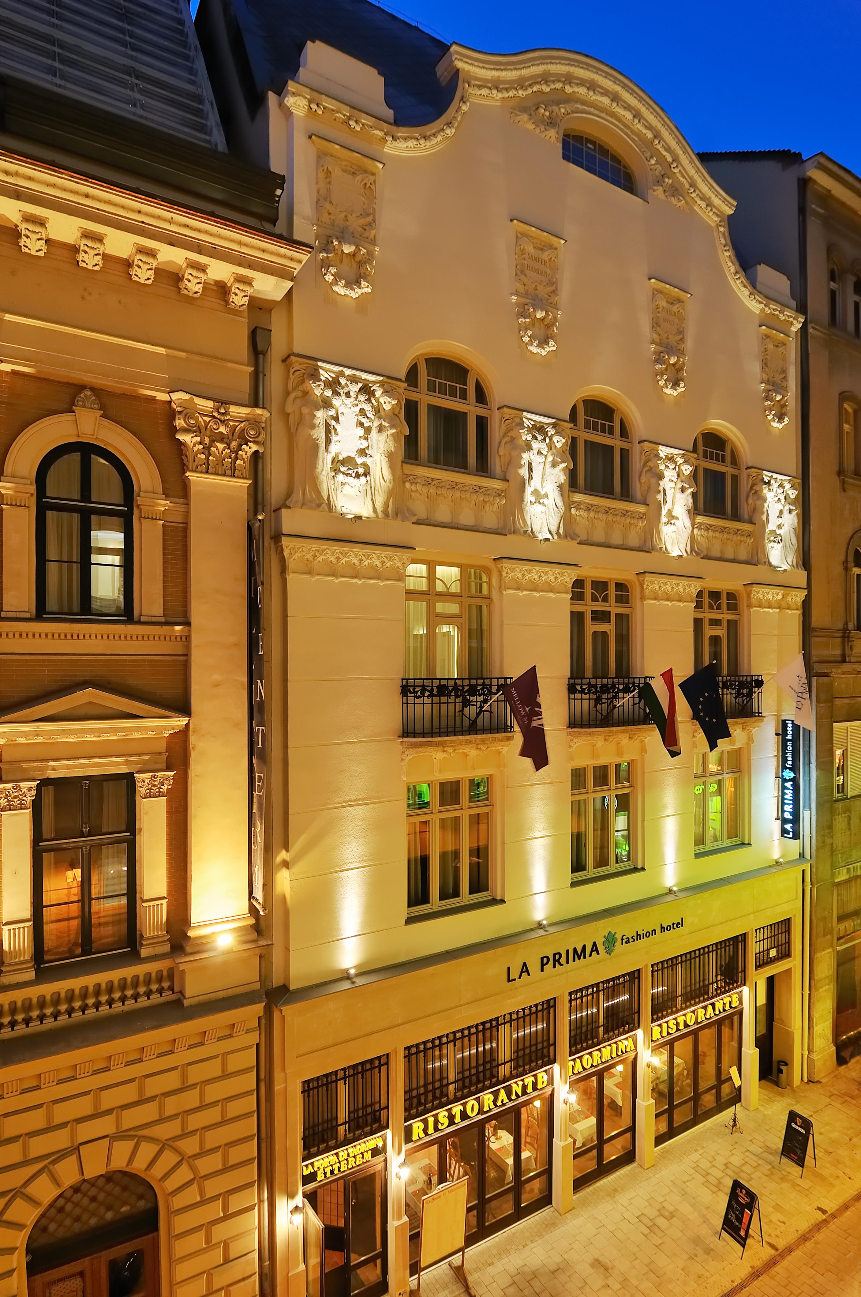 La Prima Fashion Hotel Budapest Bagian luar foto